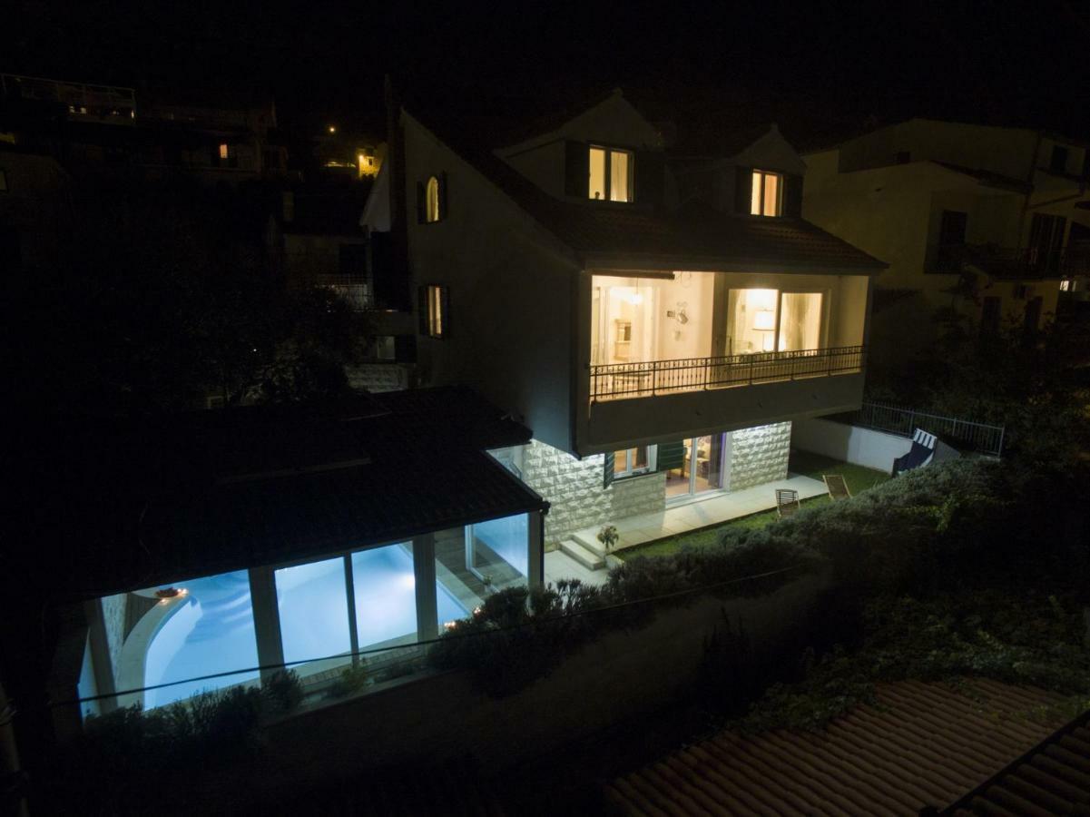 Eco Eclectic Villa With Pool โซลิน ภายนอก รูปภาพ